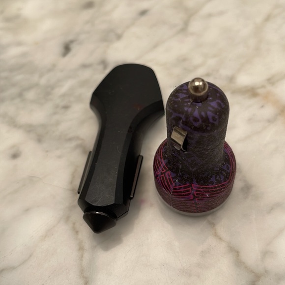 2 pieces of car chargers - Picture 4 of 4
